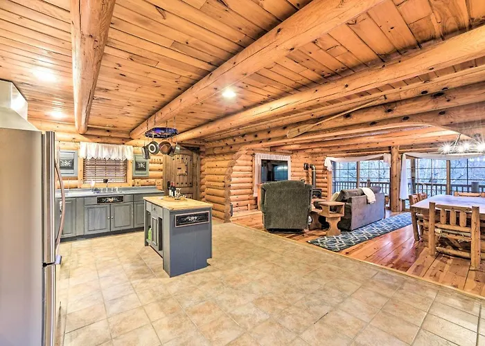 Spacious Cabin W/ Decks Near Saratoga Springs